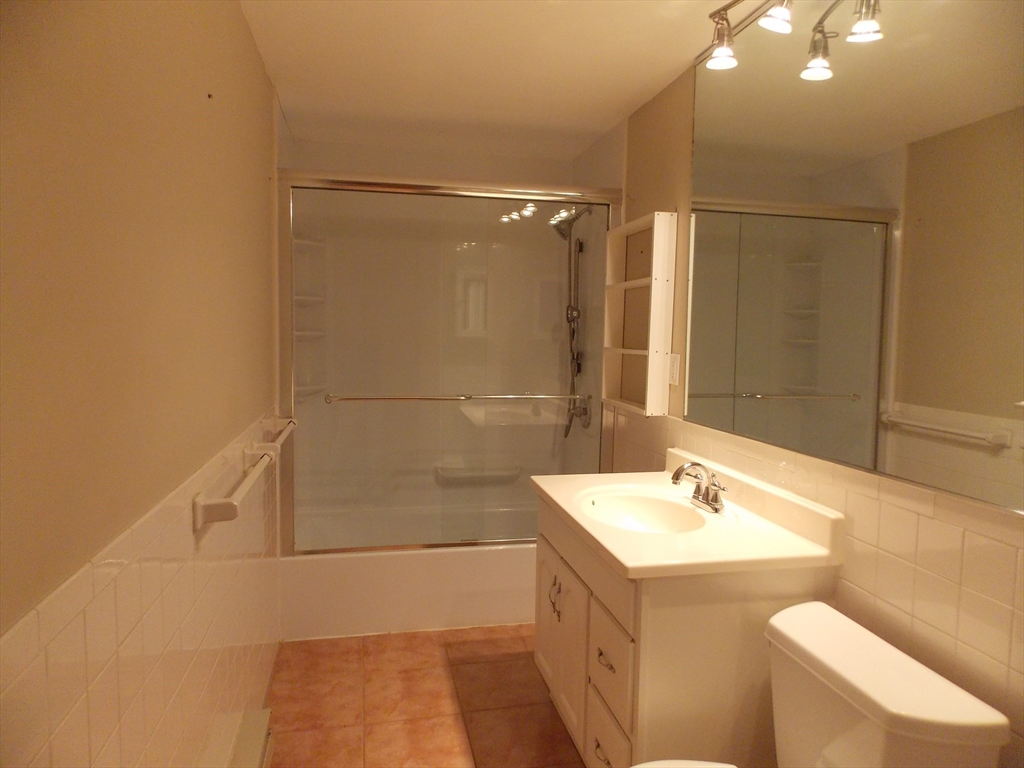 1321 Worcester Road, Unit 608 Framingham, MA 01701 - Photo 9 of 13 Gallery Image 9