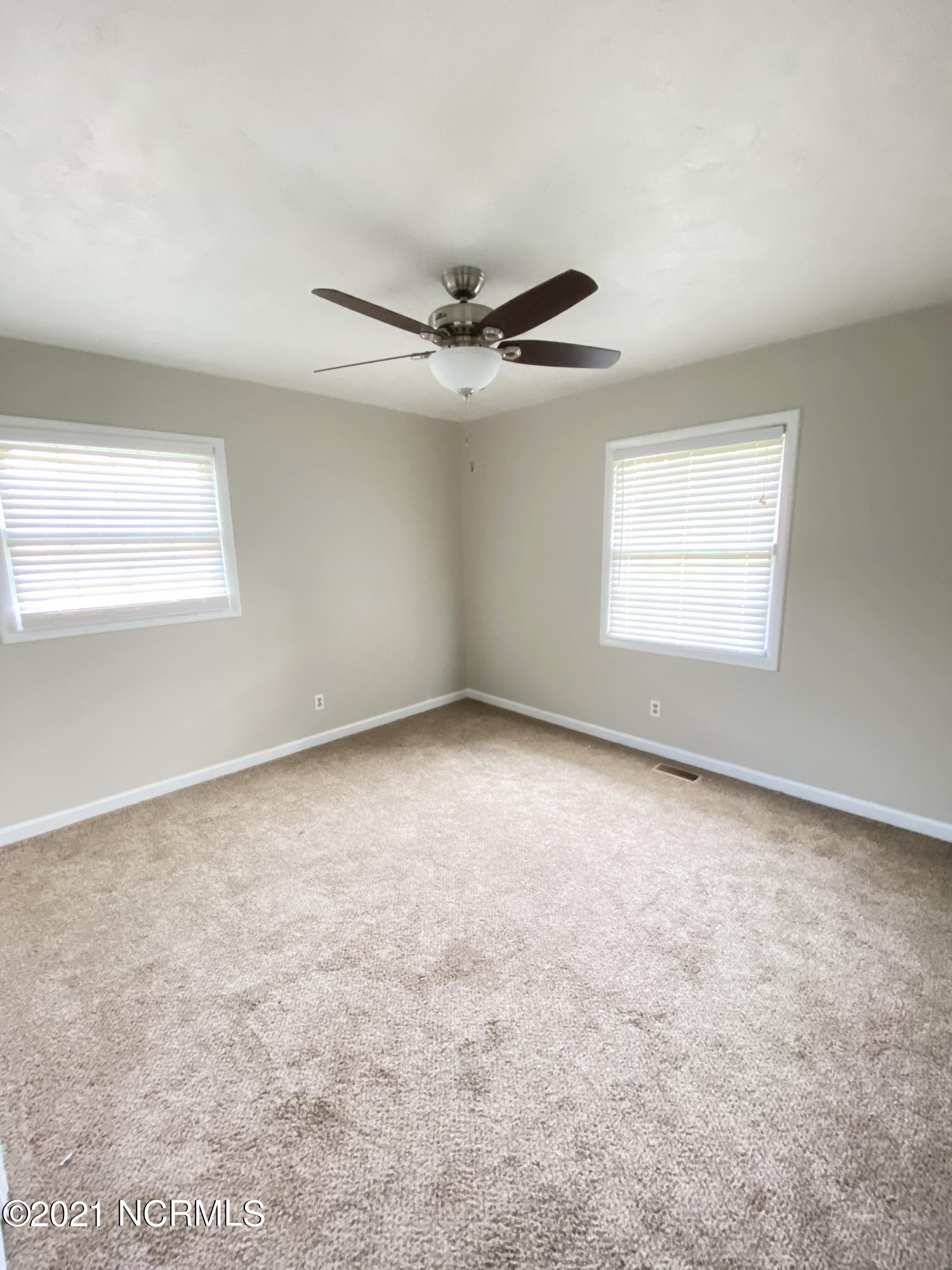120 Sheffield Road Jacksonville, NC 28546 - Photo 16 of 37 16
