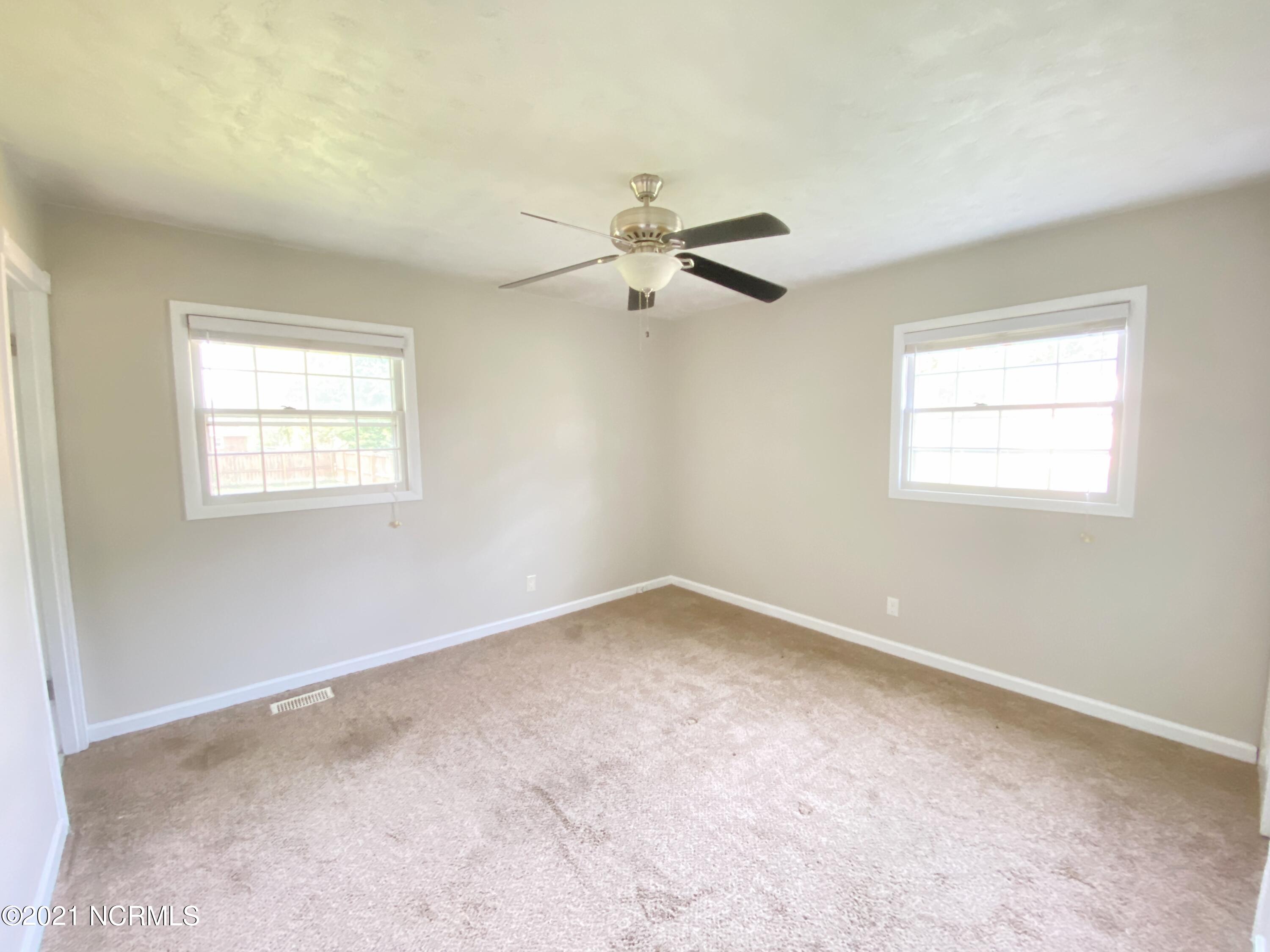 120 Sheffield Road Jacksonville, NC 28546 - Photo 20 of 37 20