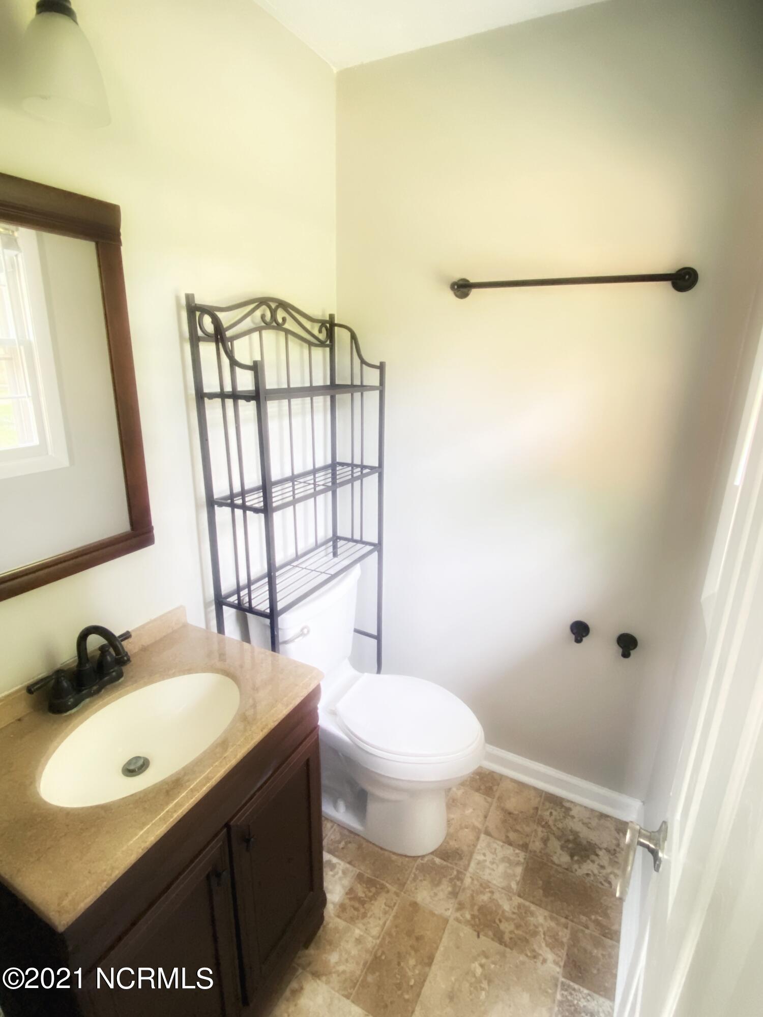120 Sheffield Road Jacksonville, NC 28546 - Photo 23 of 37 23