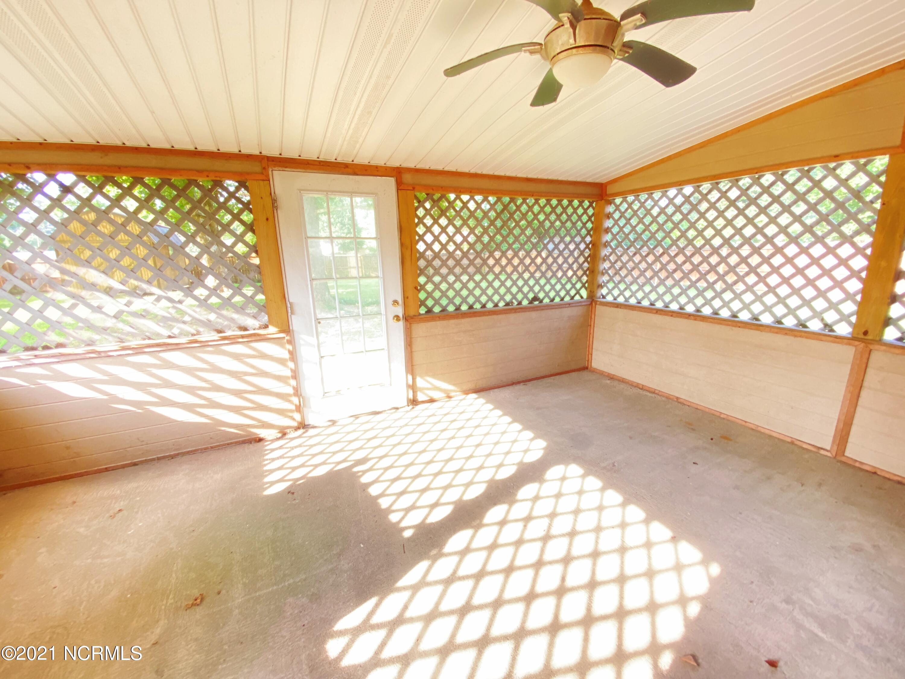 120 Sheffield Road Jacksonville, NC 28546 - Photo 32 of 37 32