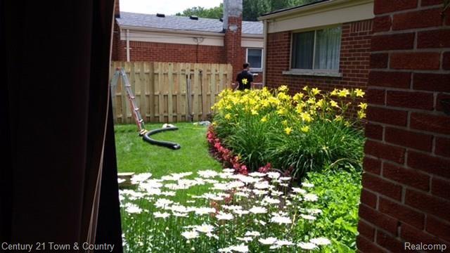 2505 Frazho Road Warren, MI 48091 - Photo 20 of 27 Nothing like the summers in MI