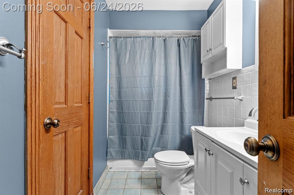 323 North Campbell Road Royal Oak, MI 48067 - Photo 16 of 22
