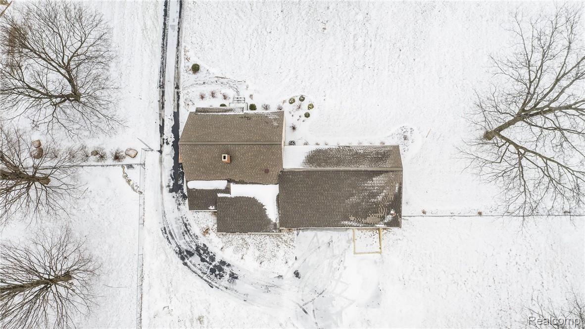 112 East River Road Flushing, MI 48433 - Photo 32 of 35 DJI_0435.jpg