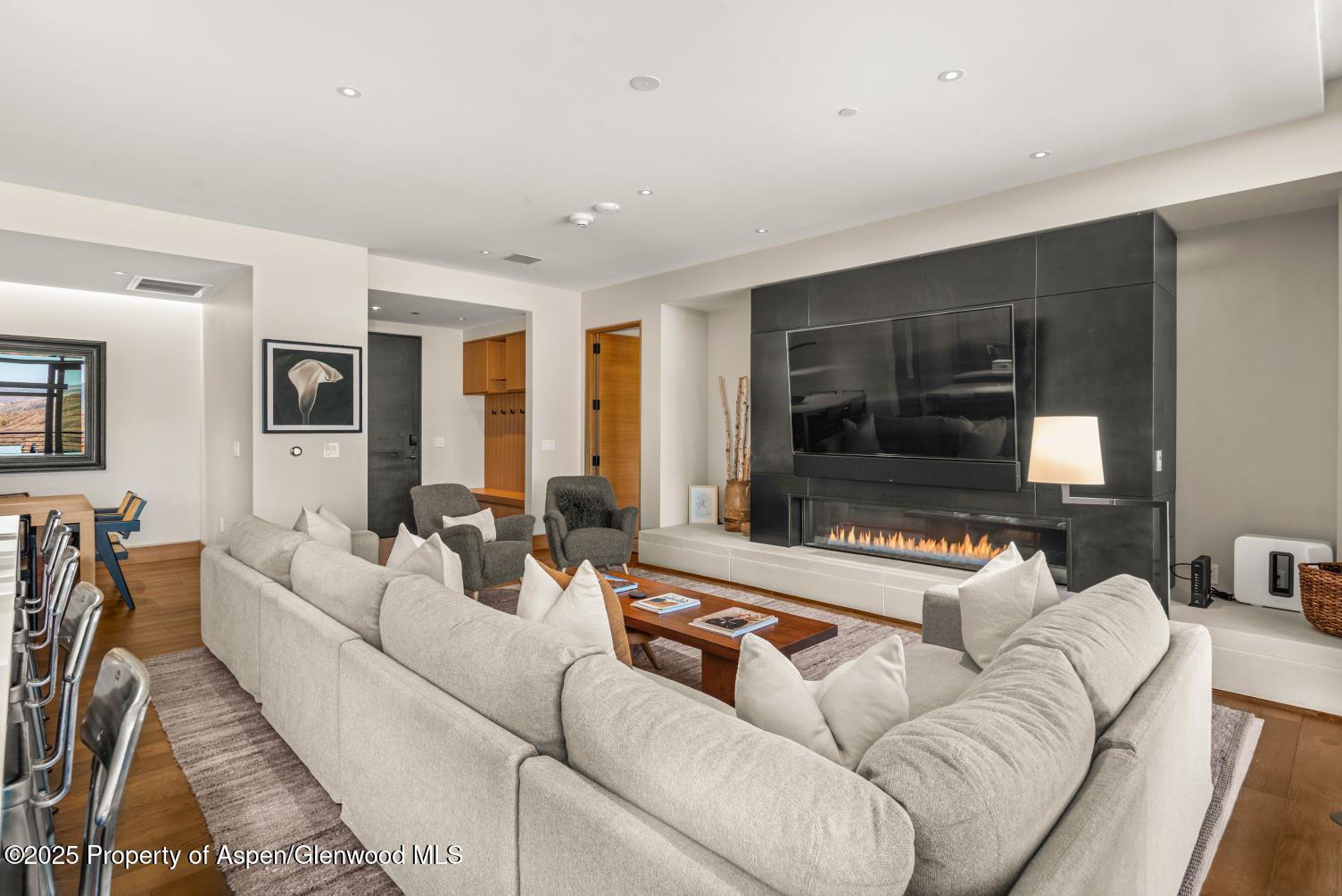 77 Wood Road, Unit 603 Snowmass Village, CO 81615 - Photo 9 of 45 IMG_1604