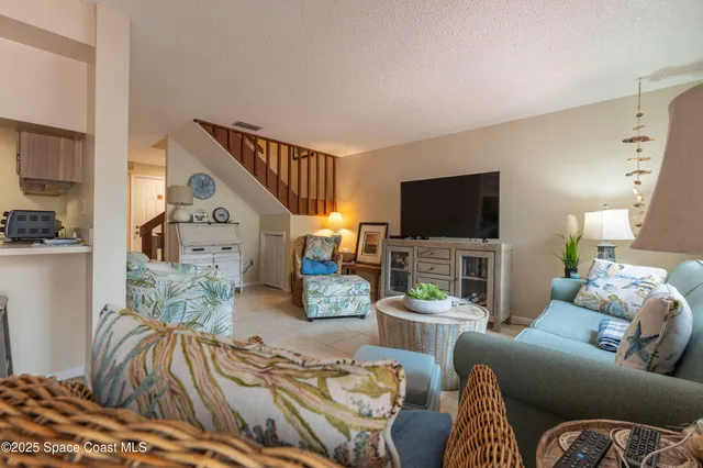 $2,500 | 3222 Beach View Way, Melbourne Beach, FL 32951