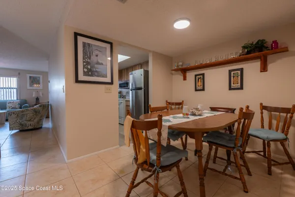 a view of a livingroom and dining room