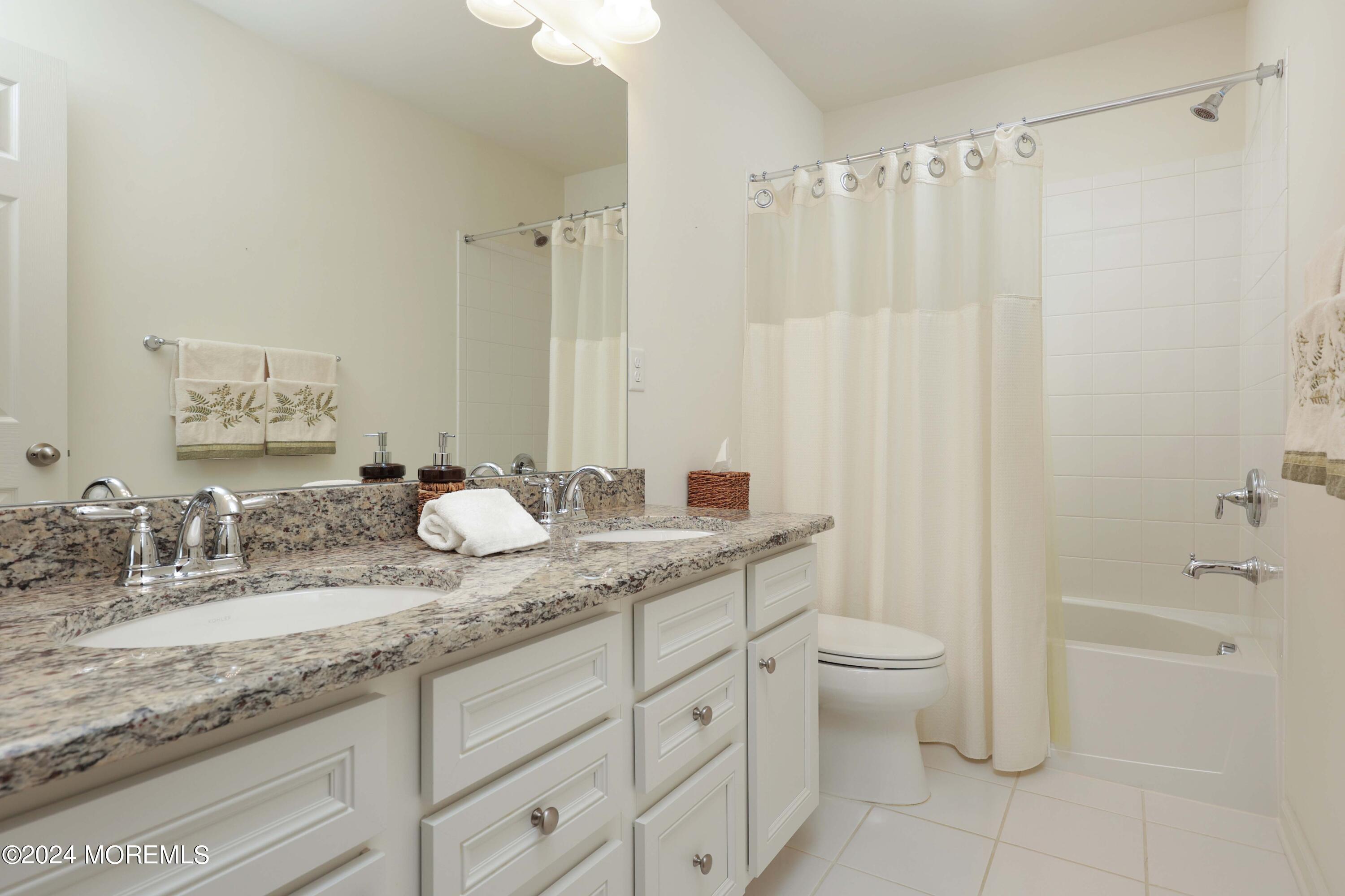 8 Eckert Drive Lincroft, NJ 07738 - Photo 22 of 53 Main bath