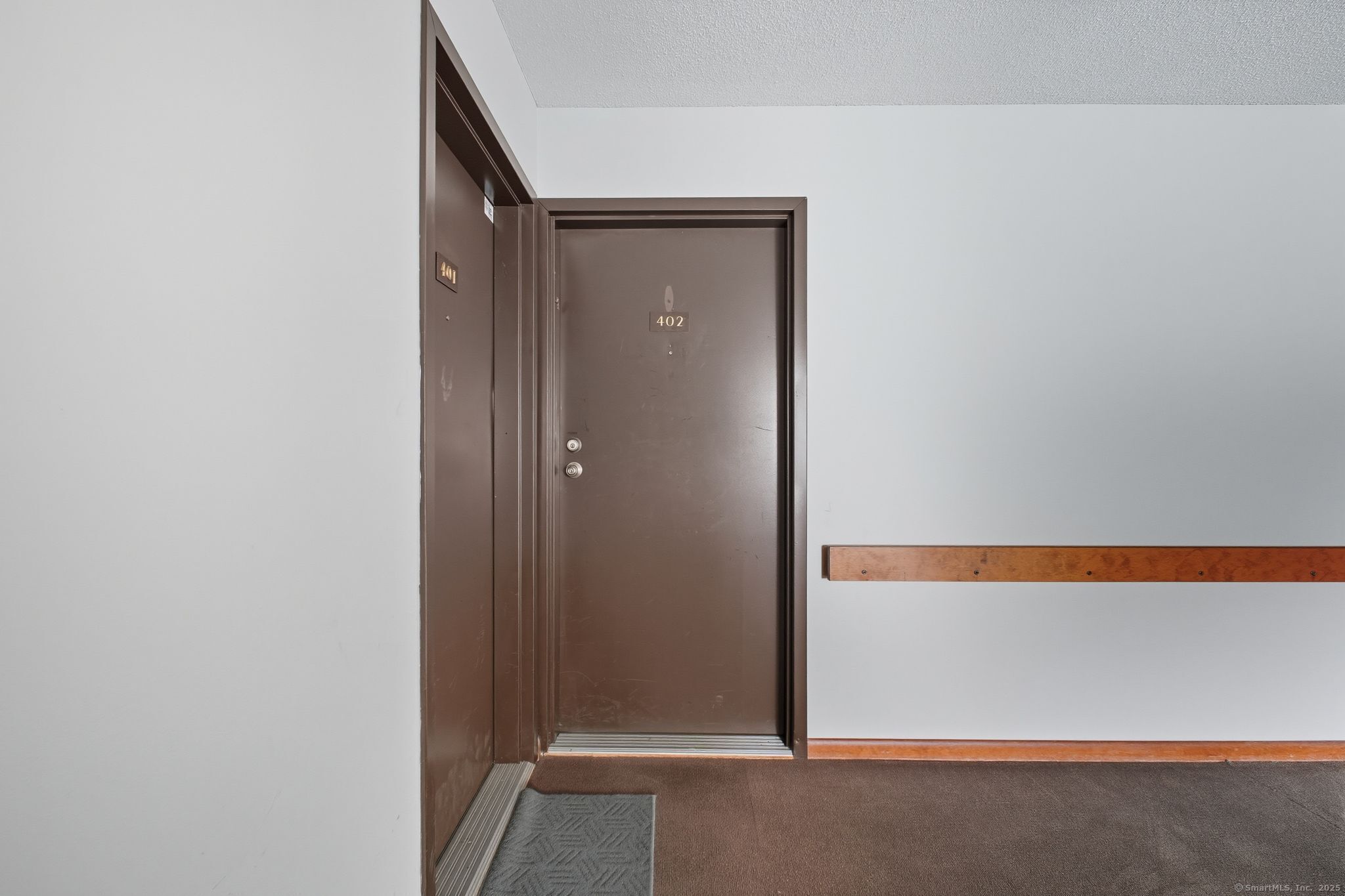 402 Twin Circle Drive, Unit 402 South Windsor, CT 06074 - Photo 3 of 18