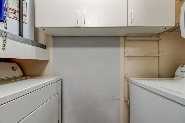 $179,500 | 3277 Fox Chase Circle, Unit 206, Palm Harbor, FL 34683