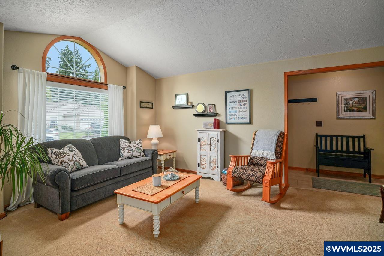 1065 Ridgepoint Street Northeast Keizer, OR 97303 - Photo 9 of 45