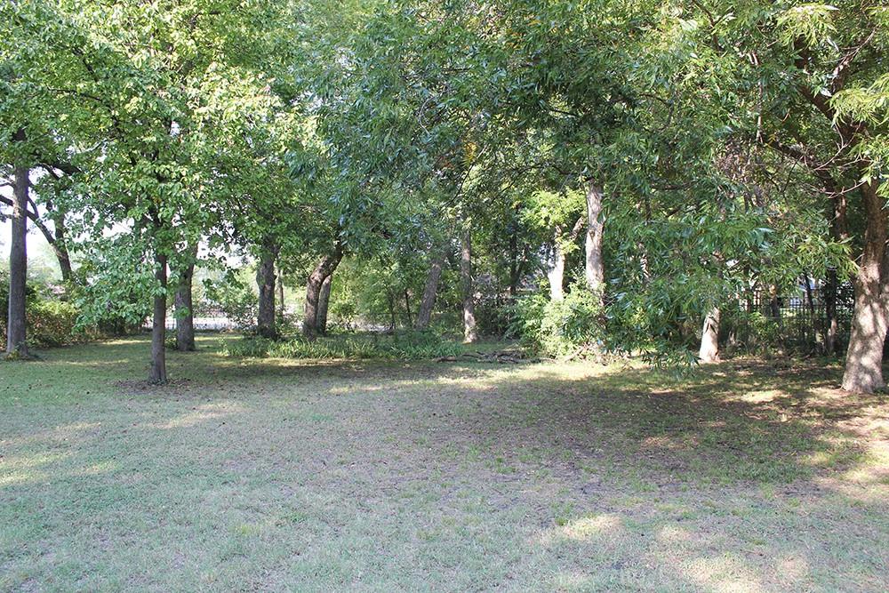 8473 Stults Road Dallas, TX 75243 - Photo 4 of 11 Gallery Image 4
