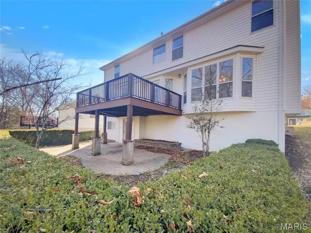 $485,000 | 326 Woodlawn Terrace Court, Ballwin, MO 63021