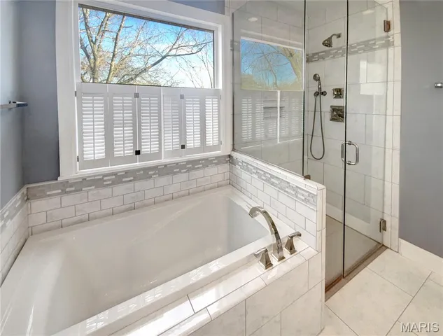 $485,000 | 326 Woodlawn Terrace Court, Ballwin, MO 63021