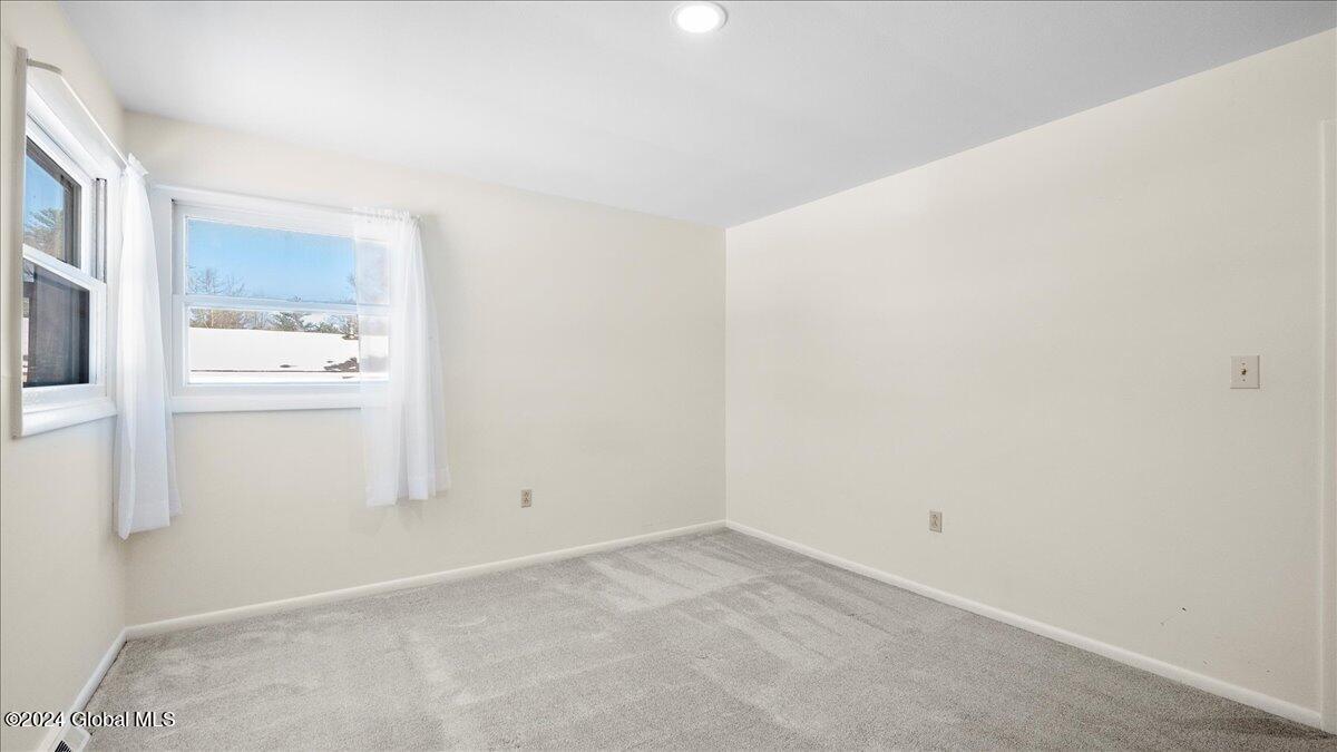 16 Carr Road Wilton, NY 12866 - Photo 20 of 40 22-P1120677