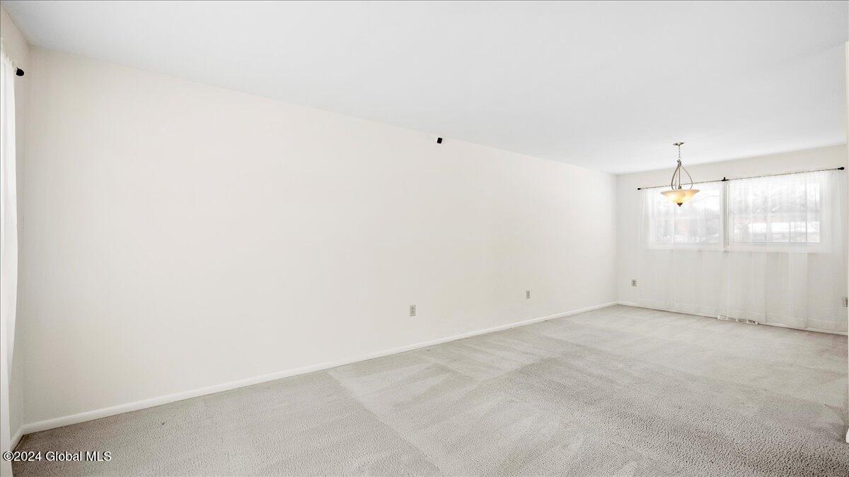 16 Carr Road Wilton, NY 12866 - Photo 9 of 40 09-P1120582