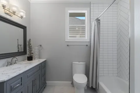 $1,225,000 | 5707 Preston Fairways Drive, Dallas, TX 75252