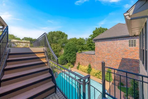 $1,225,000 | 5707 Preston Fairways Drive, Dallas, TX 75252