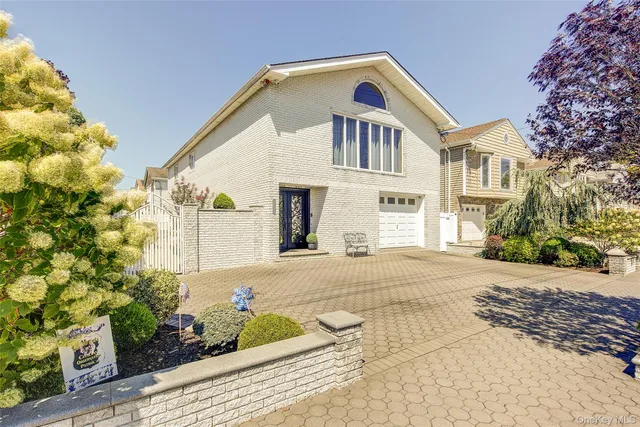 $1,375,000 | 81-03 161st Avenue | Rockwood Park