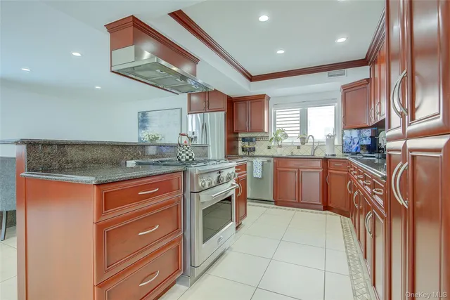 $1,375,000 | 81-03 161st Avenue | Rockwood Park