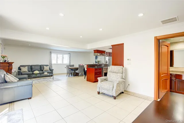 $1,375,000 | 81-03 161st Avenue | Rockwood Park
