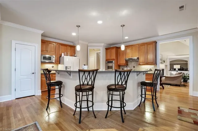 $679,000 | 19 Middlefield Court, Greensboro, NC 27455