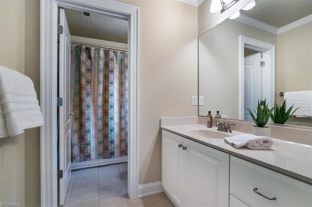 $679,000 | 19 Middlefield Court, Greensboro, NC 27455