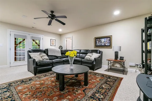 $679,000 | 19 Middlefield Court, Greensboro, NC 27455