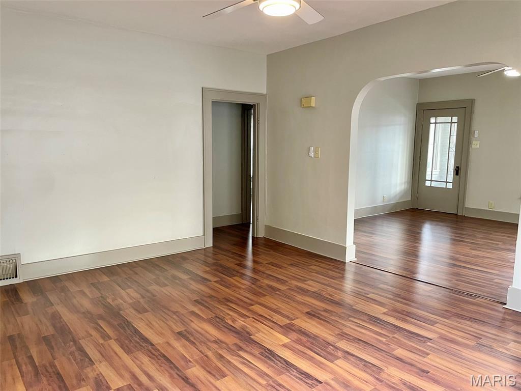 609 East Hauser Street Litchfield, IL 62056 - Photo 12 of 23
