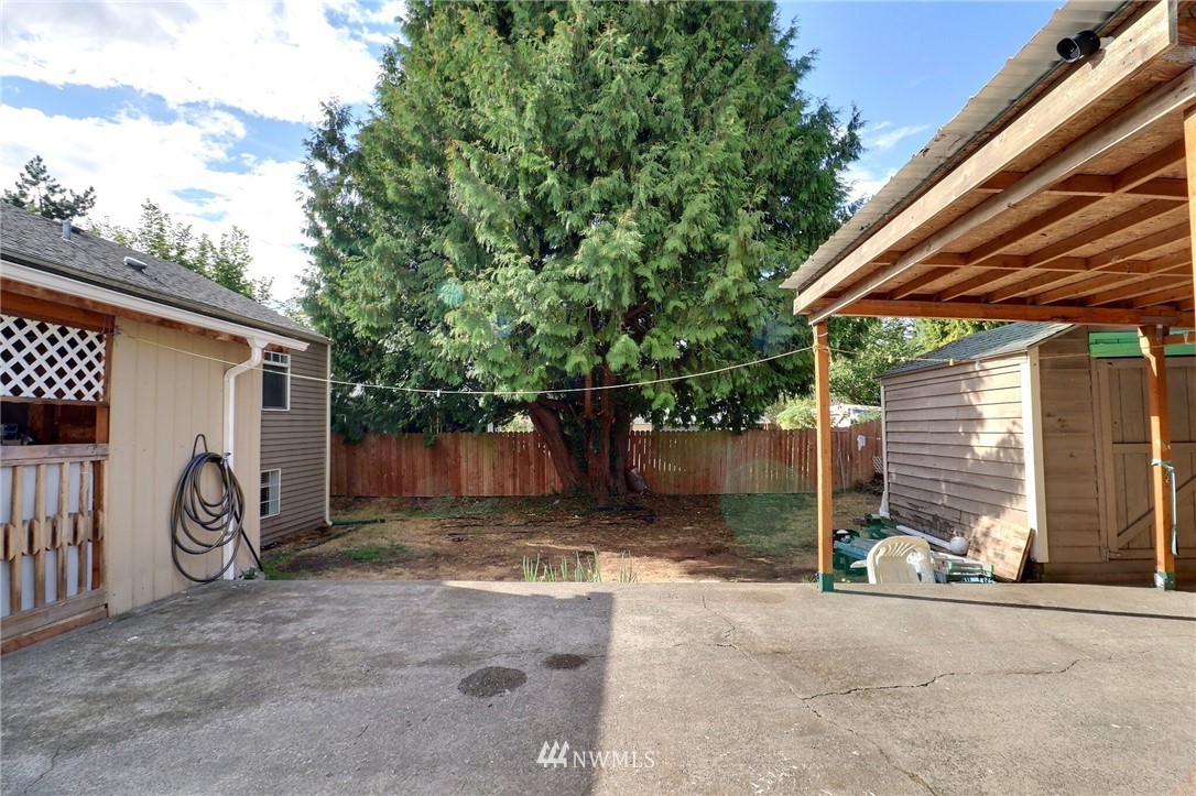 11910 Renton Avenue South Seattle, WA 98178 - Photo 31 of 33 Gallery Image 31