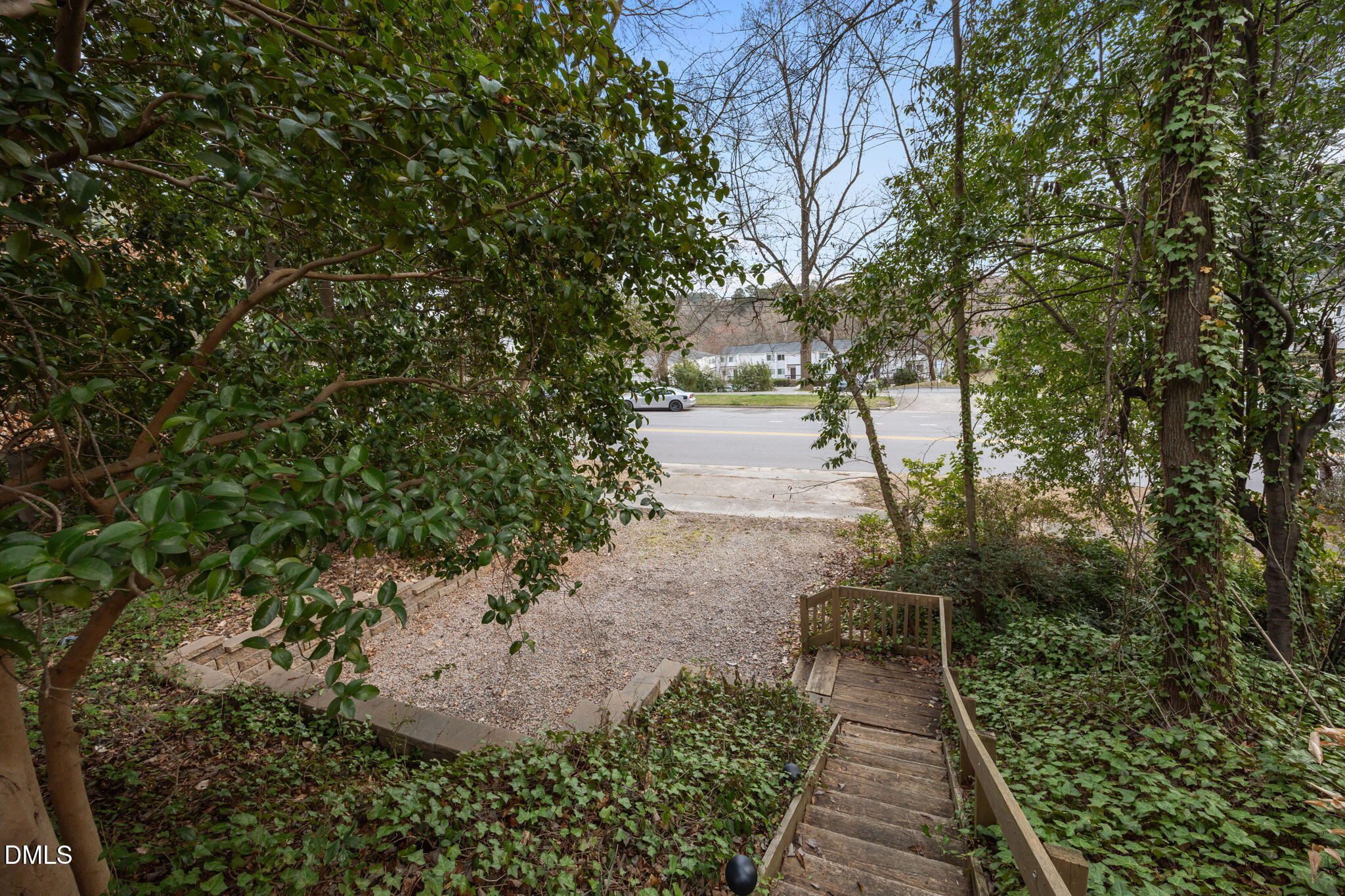 4300 Edgehill Court Raleigh, NC 27612 - Photo 34 of 40