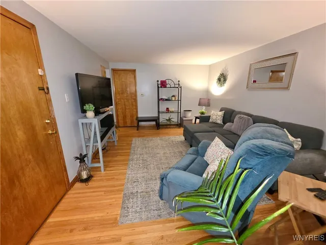 $1,400 | 47 Tussing Lane, Tonawanda, NY 14150