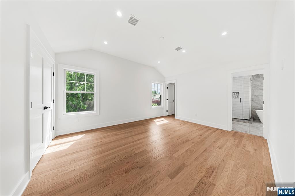 51 Becker Avenue Rochelle Park, NJ 07662 - Photo 41 of 48
