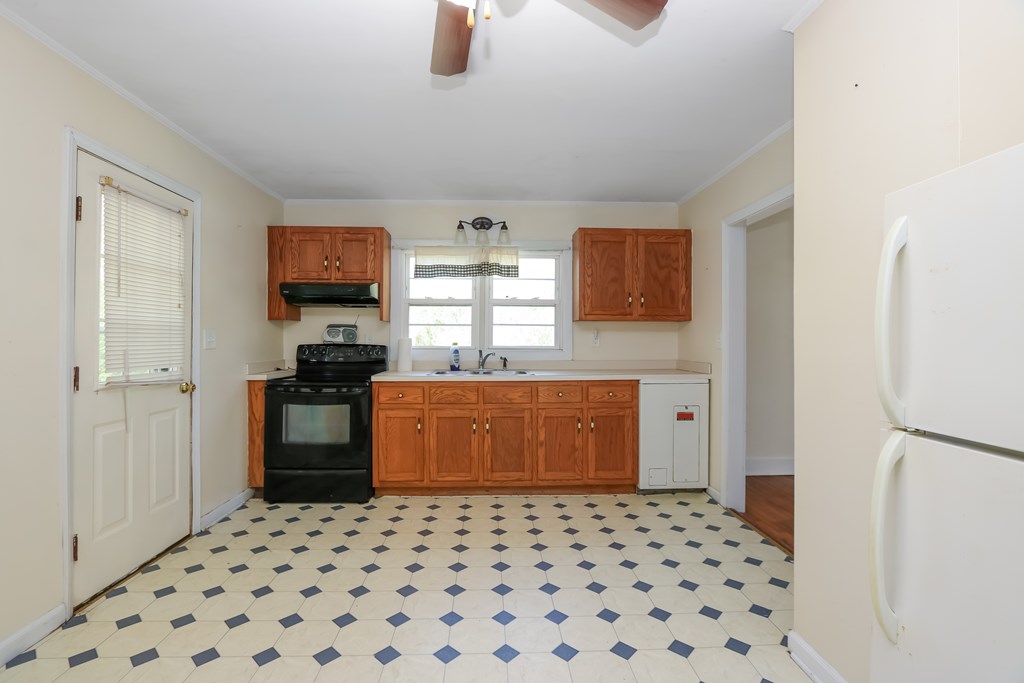 22622 Lee Mont Road Parksley, VA 23421 - Photo 12 of 26
