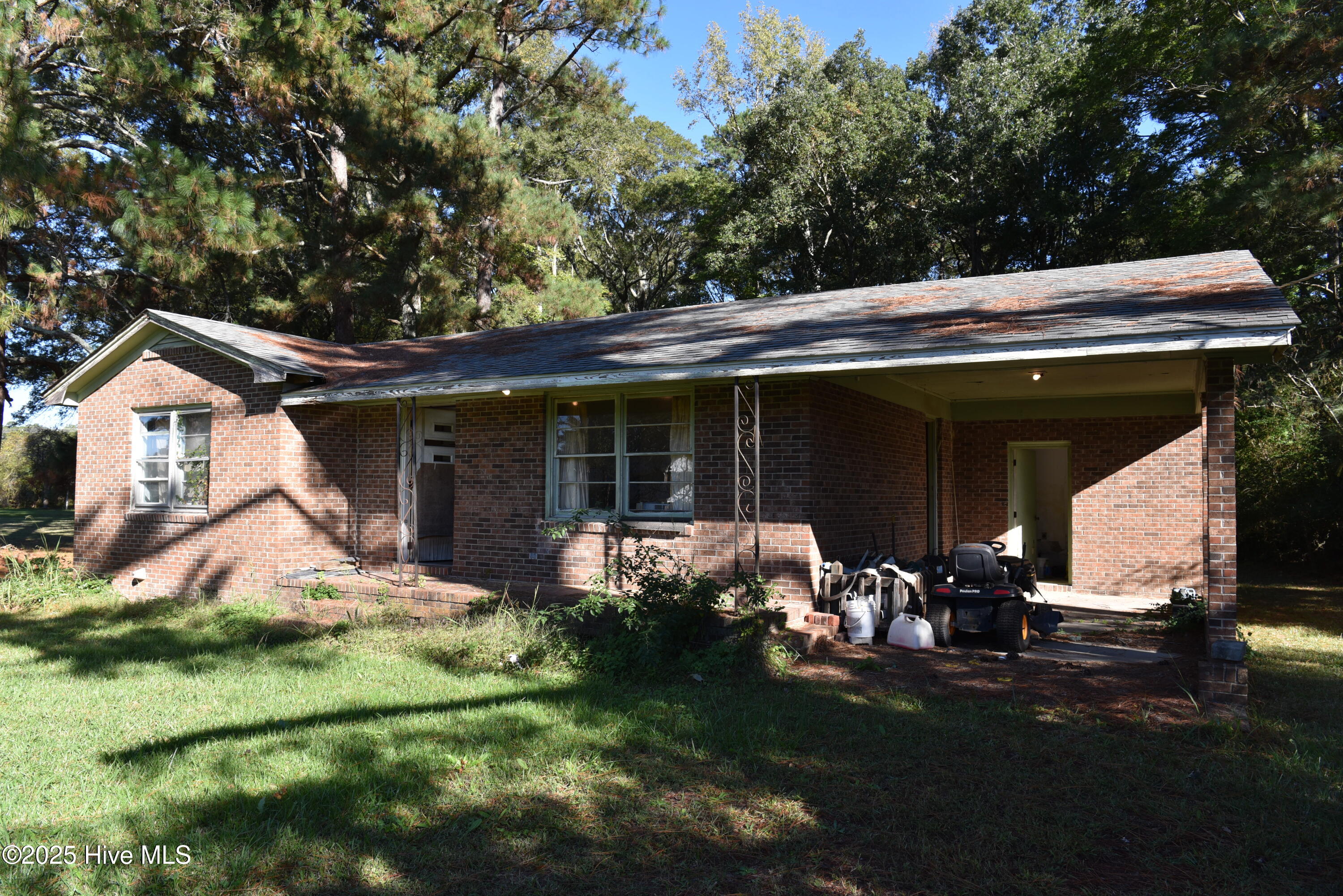 211 East Modlin Road Ahoskie, NC 27910 - Photo 2 of 13 Front