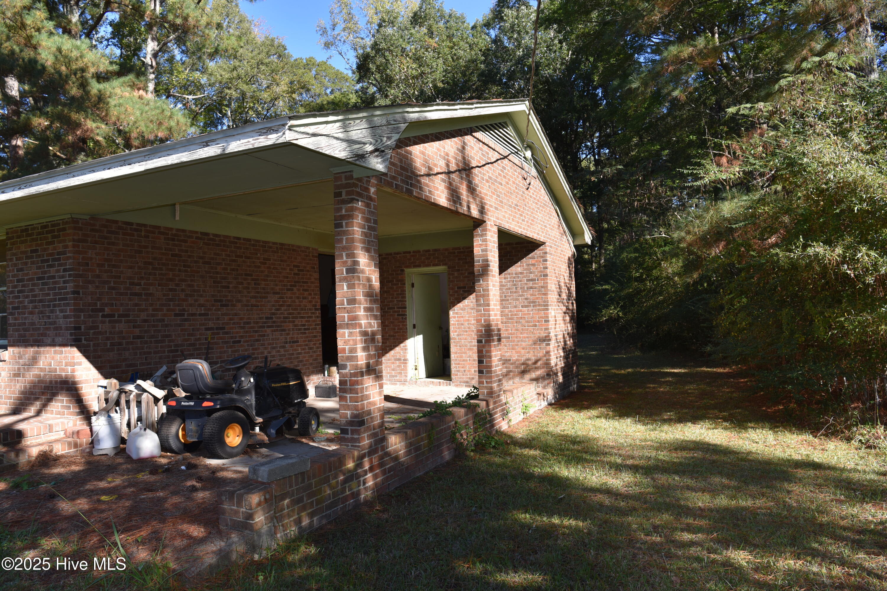 211 East Modlin Road Ahoskie, NC 27910 - Photo 4 of 13 Carport & Utility Room
