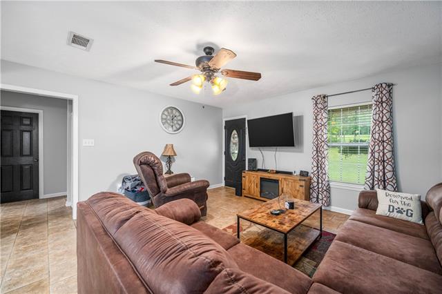 213 George Davidson Road Pollock, LA 71467 - Photo 3 of 24