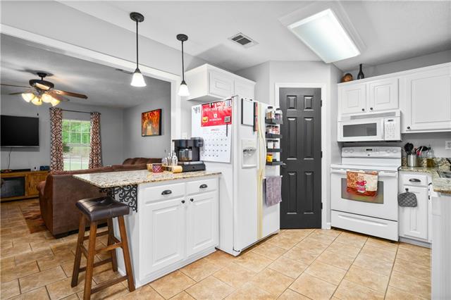 213 George Davidson Road Pollock, LA 71467 - Photo 7 of 24