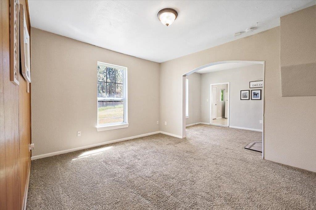 8323 West Mission Road Spokane, WA 99224 - Photo 10 of 29 Gallery Image 10