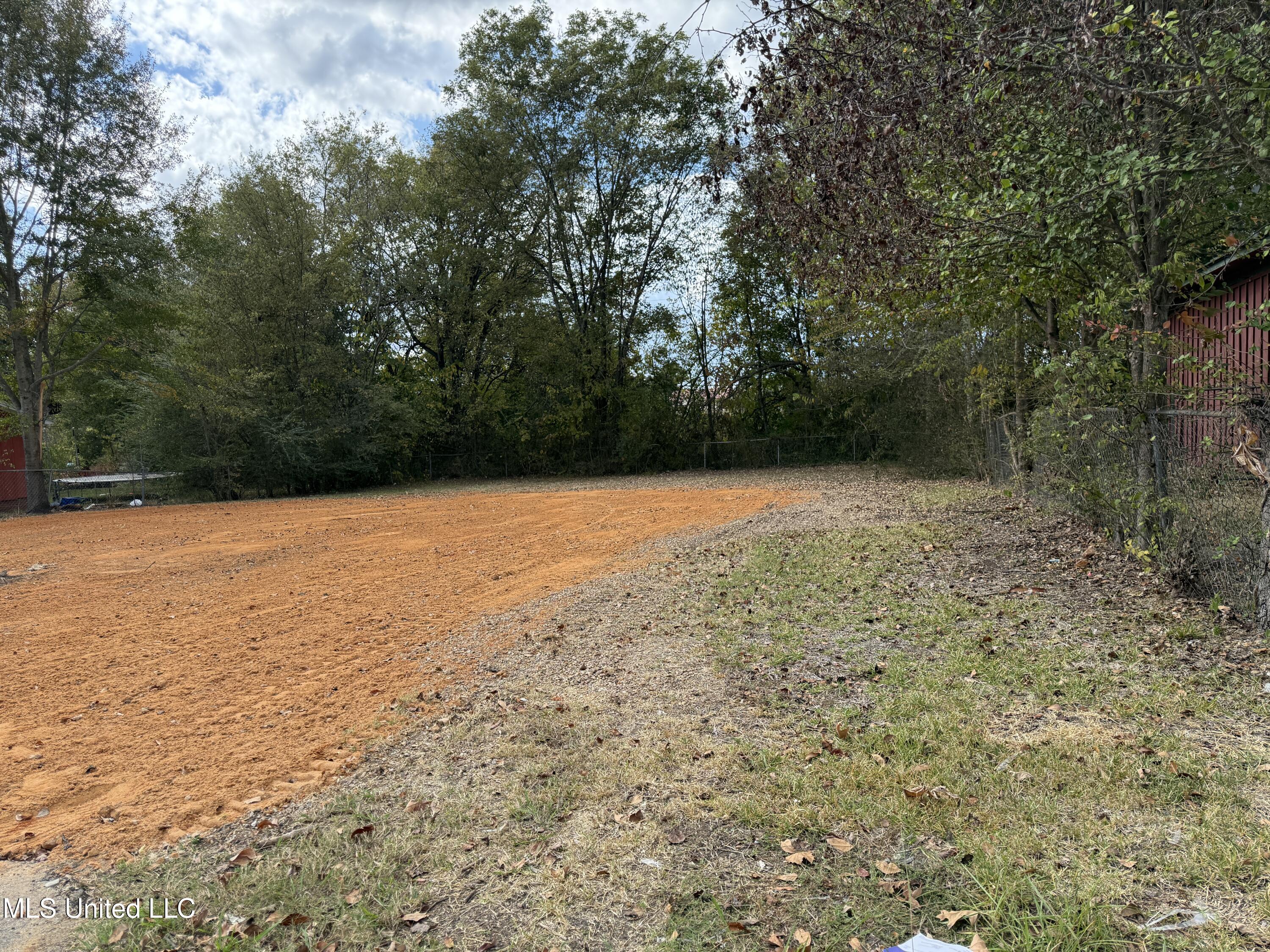 405 South Foster Drive Tupelo, MS 38801 - Photo 3 of 3 IMG_20251124_125527