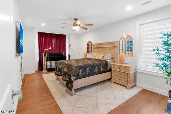 $769,999 | 112 East 12th Street, Linden, NJ 07036