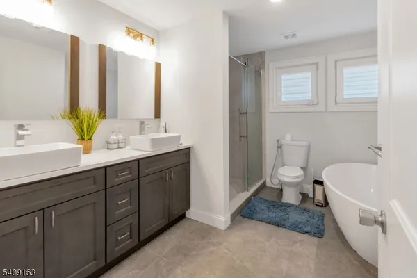 $769,999 | 112 East 12th Street, Linden, NJ 07036