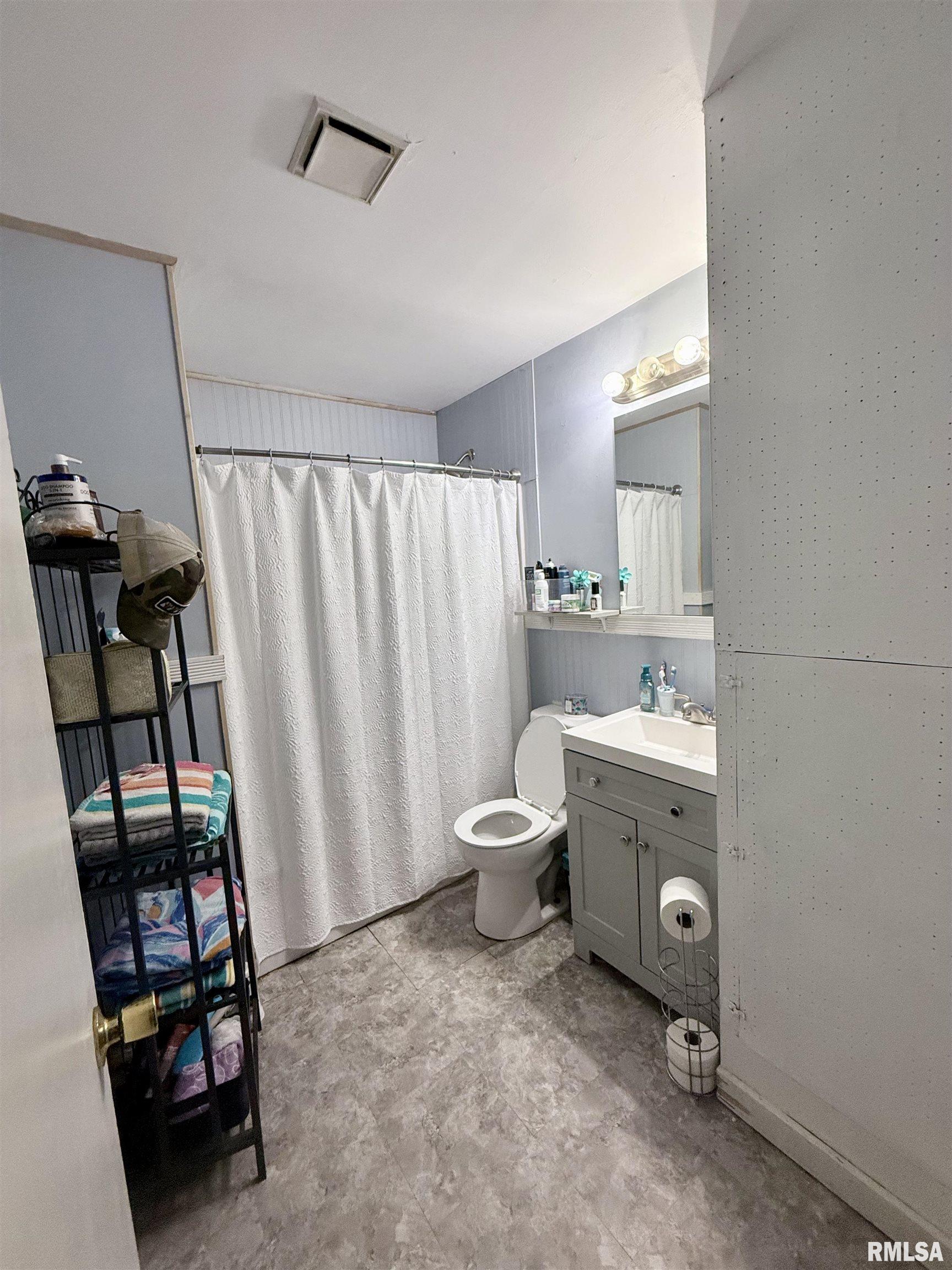 3230 Buckner Street Springfield, IL 62703 - Photo 8 of 17 Gallery Image 8