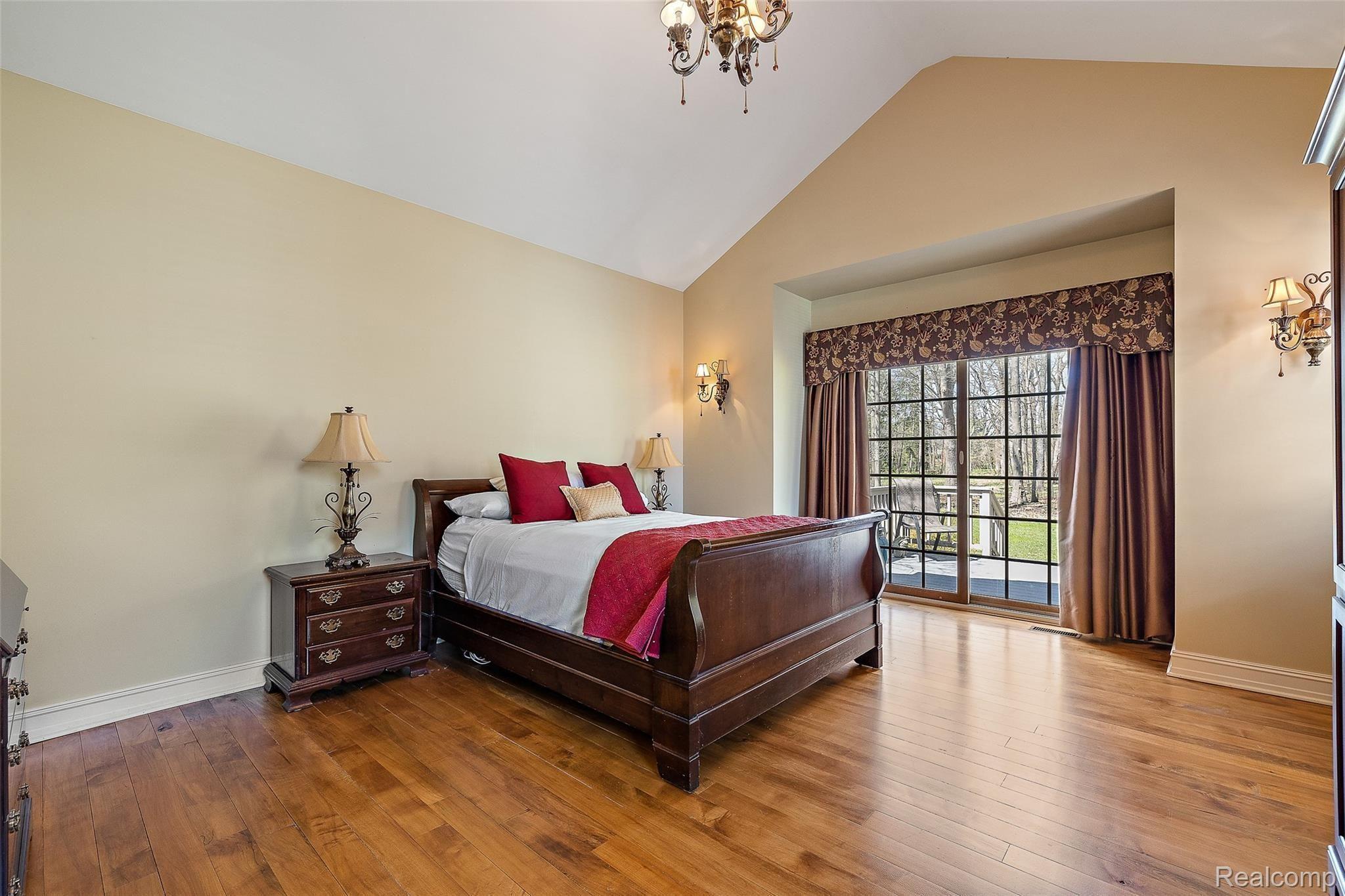 523 Trinway Road Troy, MI 48085 - Photo 19 of 55 523 Trinway-53.jpg