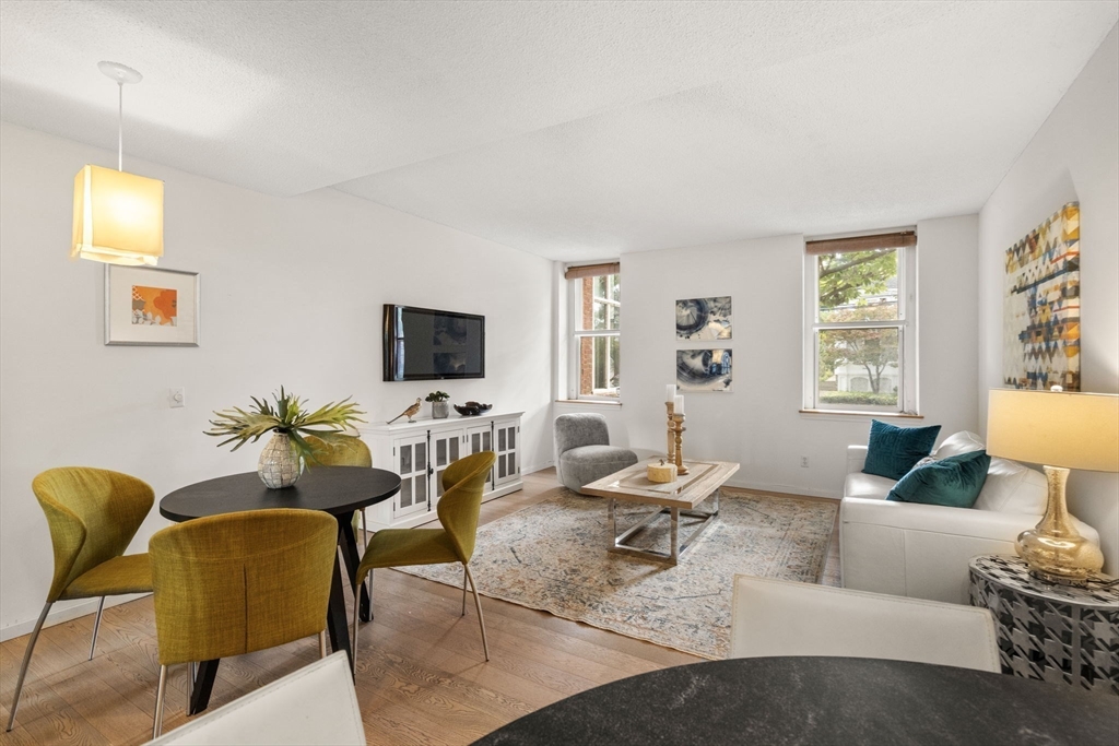 51 Pettee Street, Unit 11 Newton, MA 02464 - Photo 5 of 19