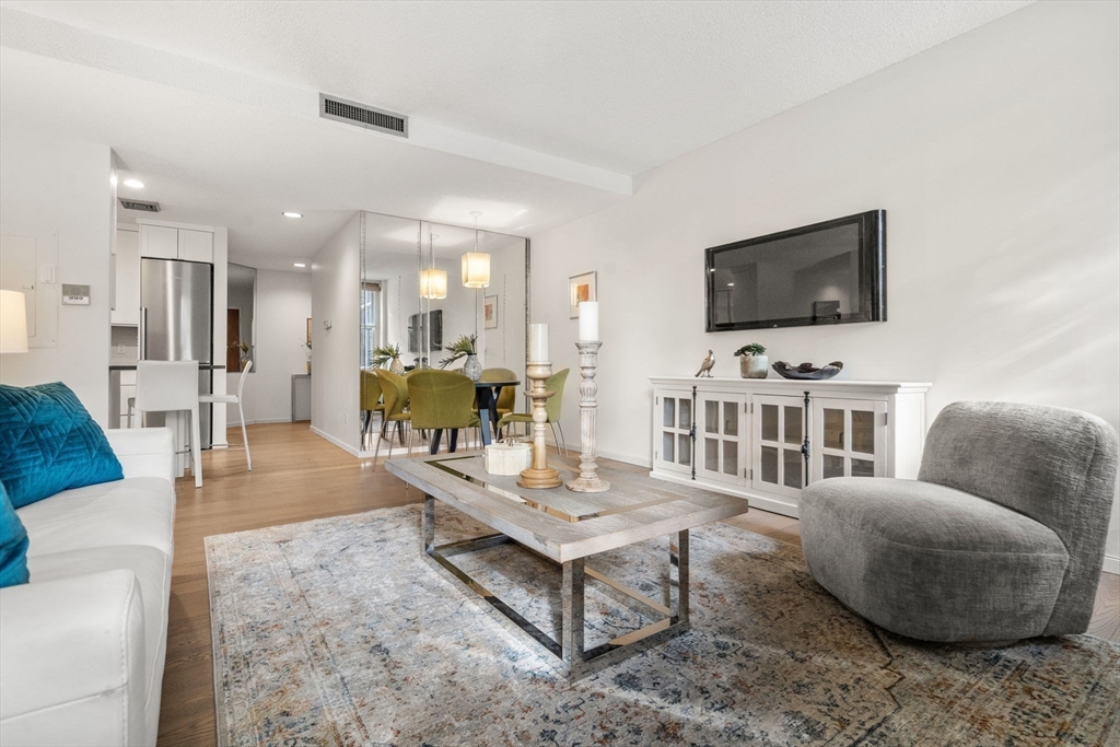 51 Pettee Street, Unit 11 Newton, MA 02464 - Photo 8 of 19