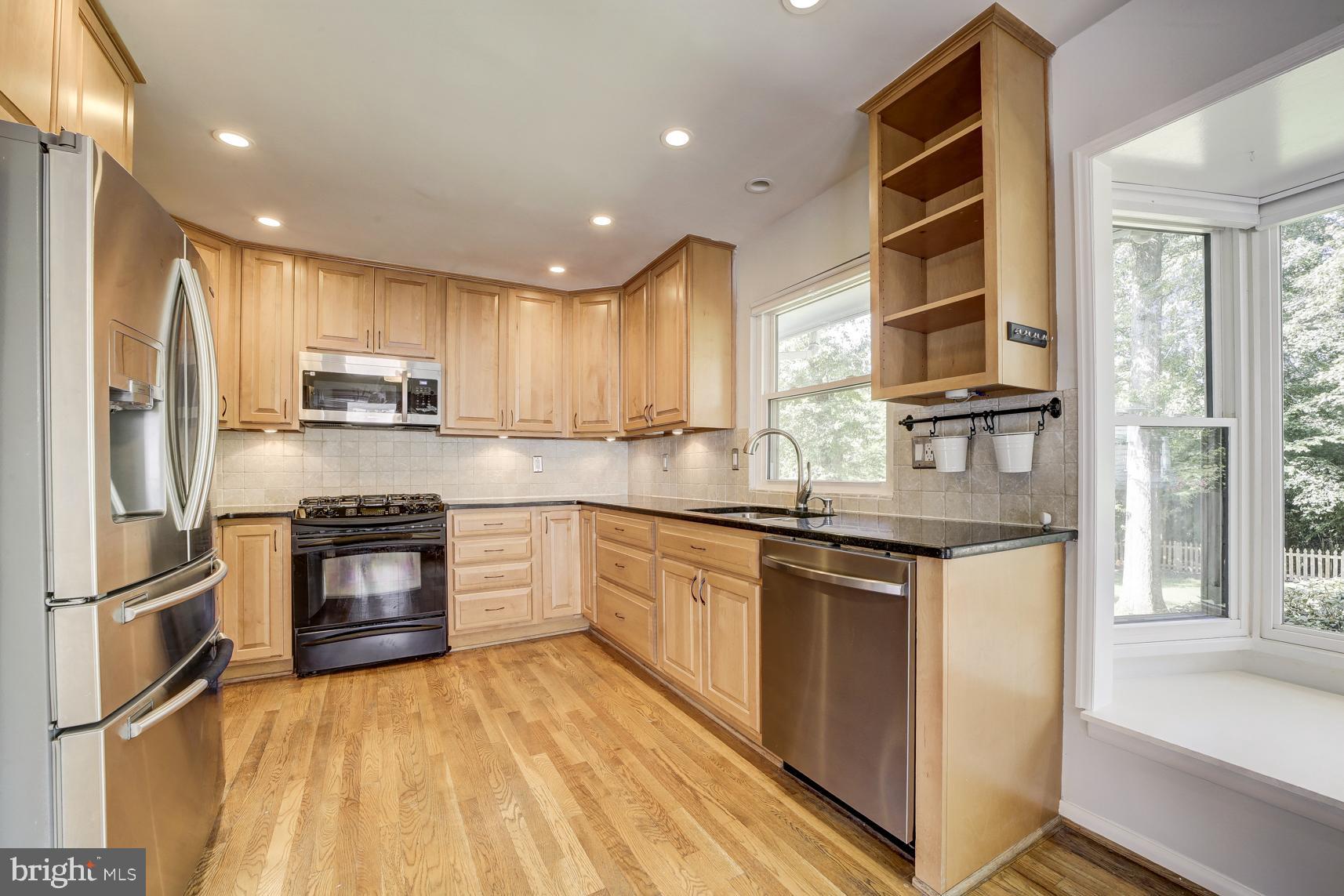 8112 Karl Road Alexandria, VA 22308 - Photo 6 of 30
