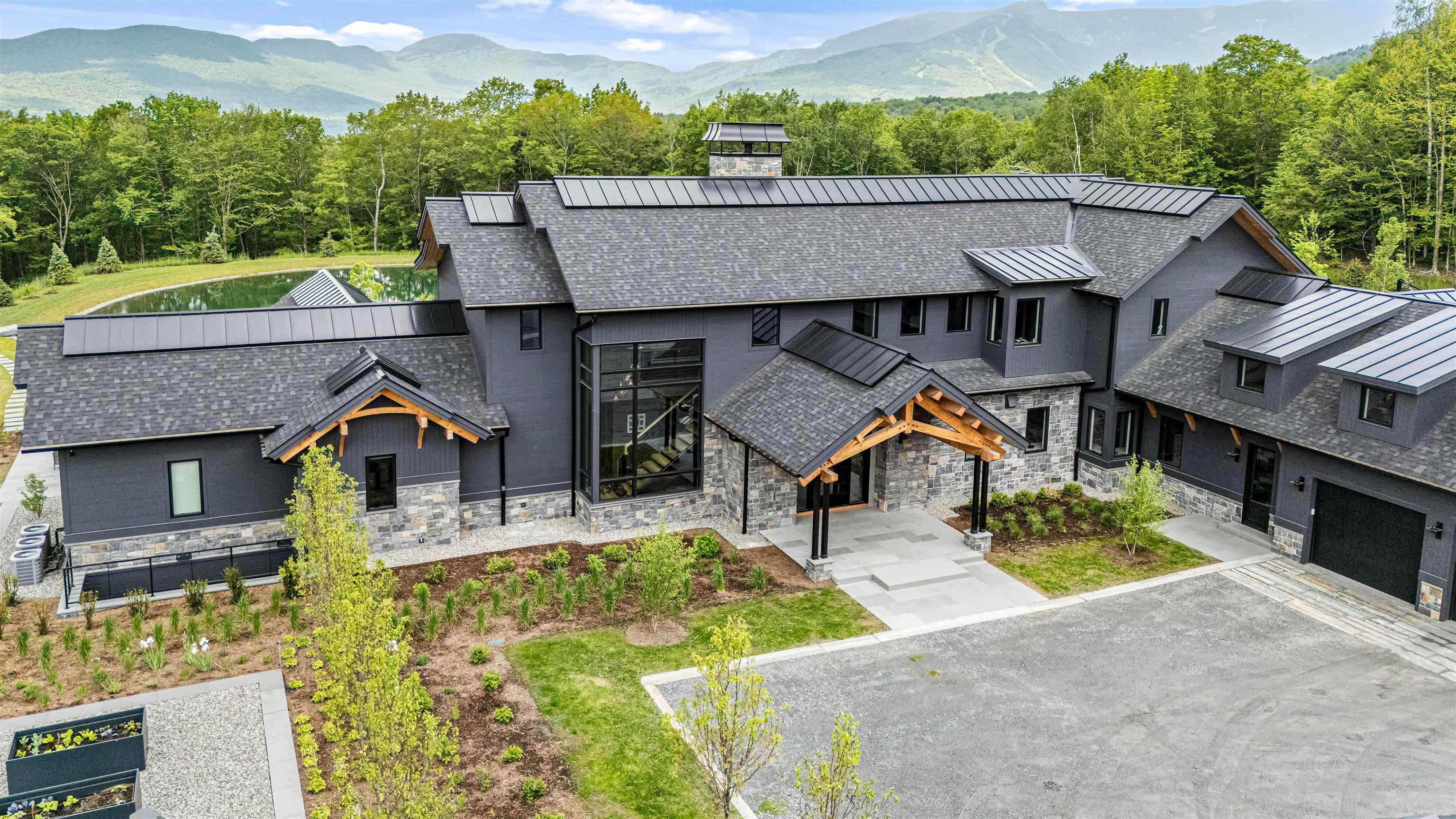1084 Wade Pasture Road Stowe, VT 05672 - Photo 6 of 60