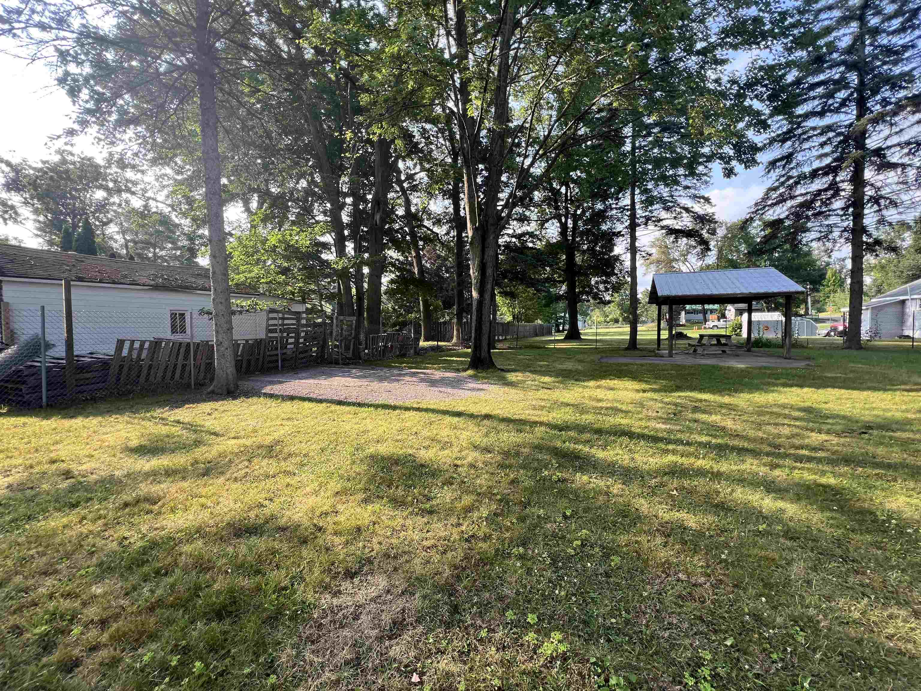 367 West Oak Street Harrison, MI 48625 - Photo 9 of 14