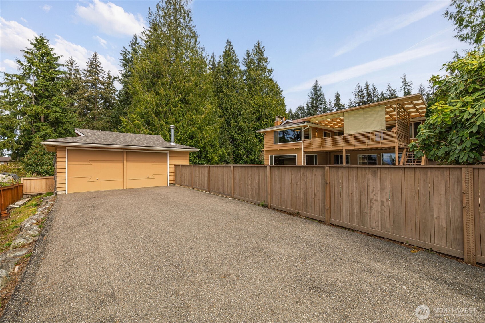 8957 188th Street Southwest Edmonds, WA 98026 - Photo 27 of 36